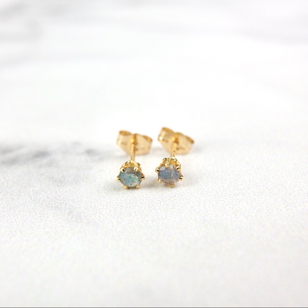 3mm labradorite stud earrings 14k GF - Picture 5 of 11